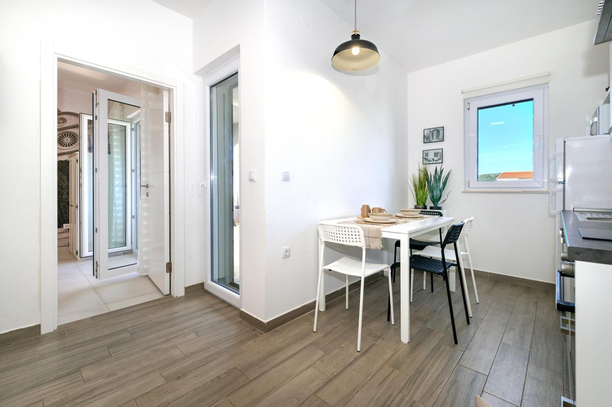 Ojra New Apartment With Seaview Шибеник Экстерьер фото