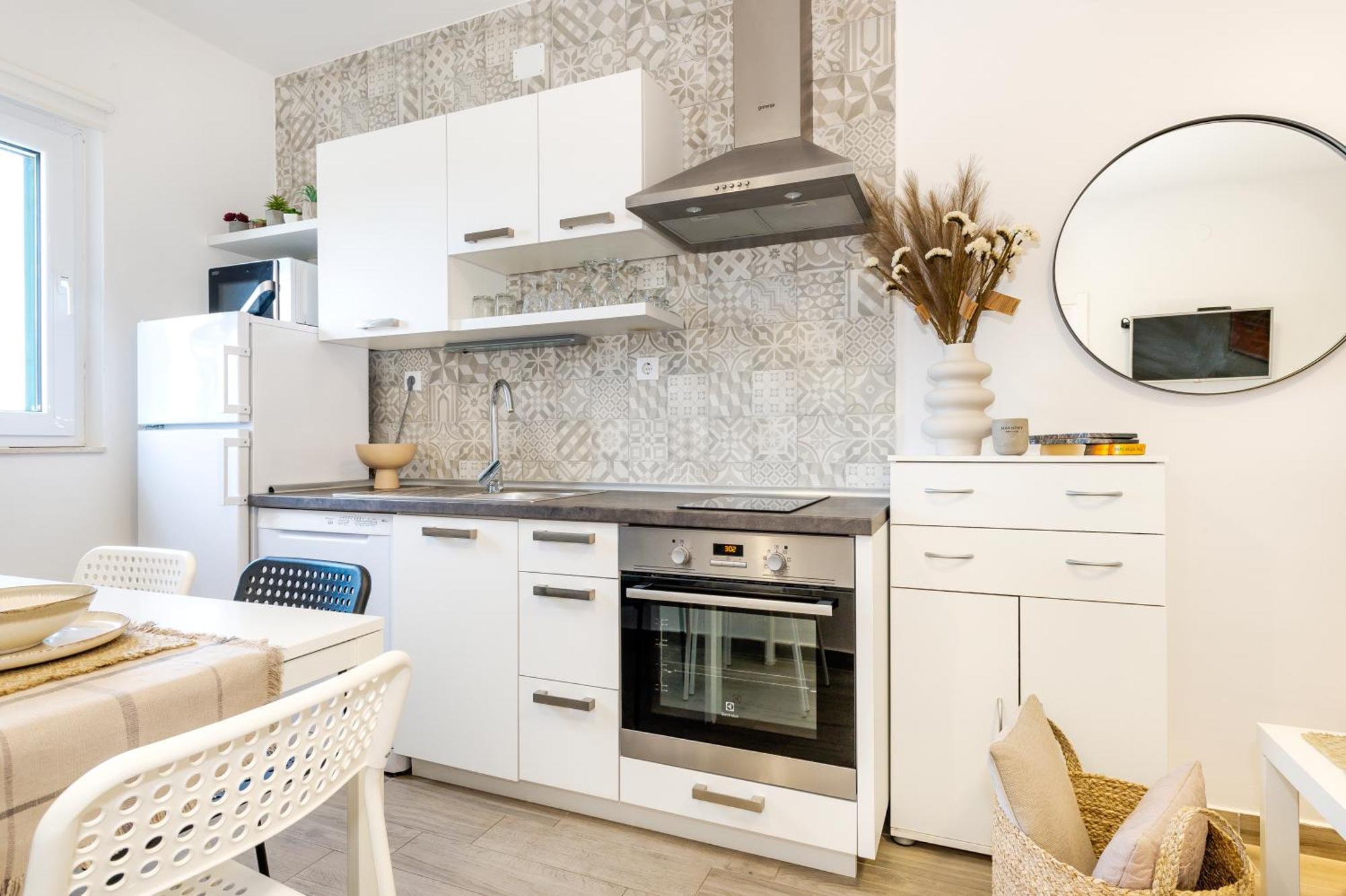 Ojra New Apartment With Seaview Шибеник Экстерьер фото