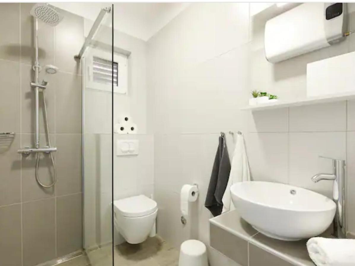 Ojra New Apartment With Seaview Шибеник Номер фото